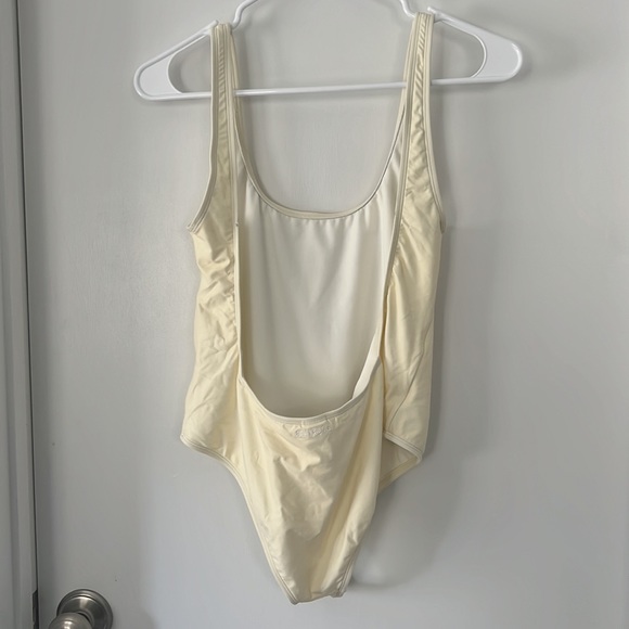 Andy Warhol One Piece - Picture 4 of 7